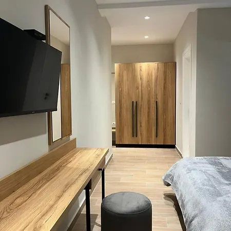 Hotel Mili *