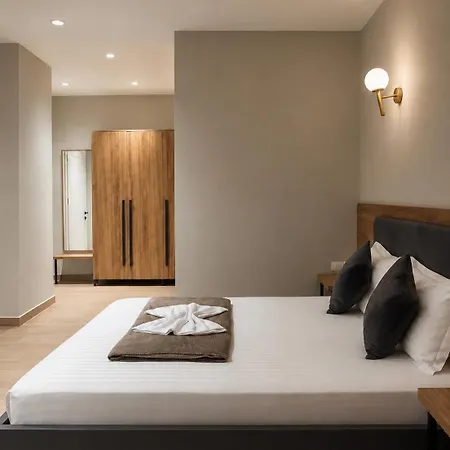 Hotel Mili *